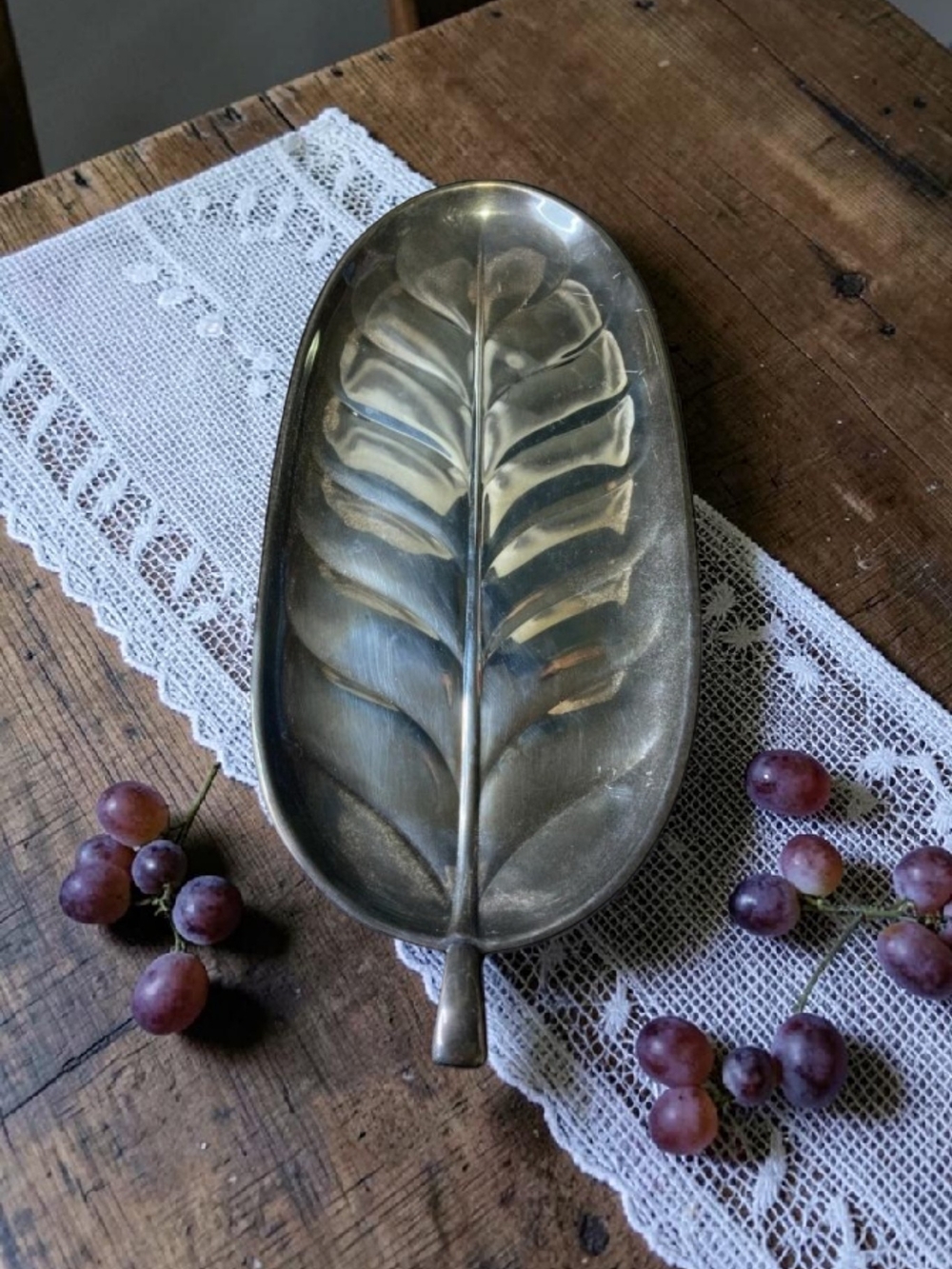 Vintage International Silver Co Silverplate Banana Leaf Serving Tray Platter